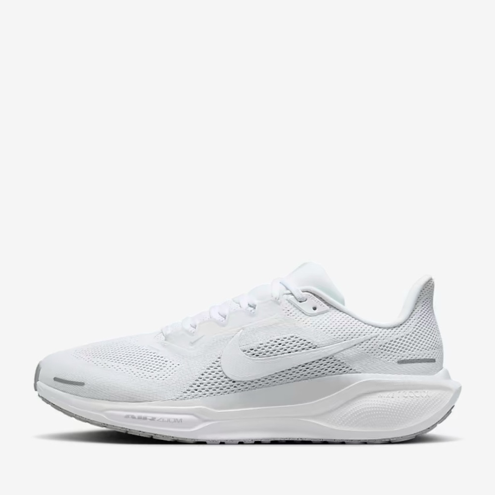 Men’s Nike White Pegasus 41 Road Running Shoe  Sz 10